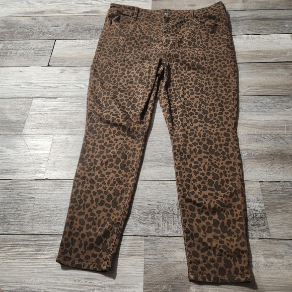 American Eagle Outfitters Denim - 💘 American Eagle Animal Leopard Print Super Hi Rise Jeggings